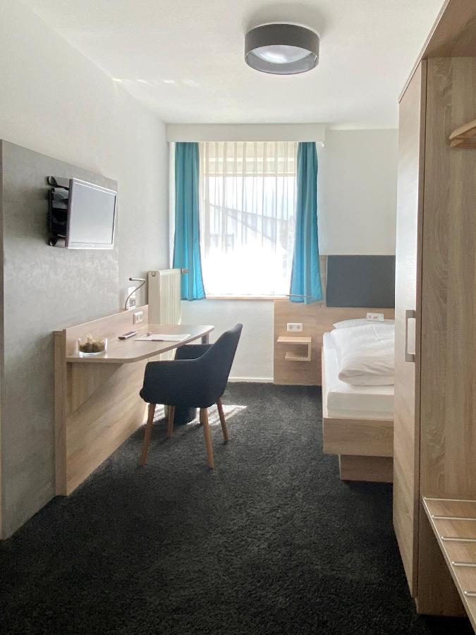 Hotel Zur Sonne Bodelshausen Экстерьер фото