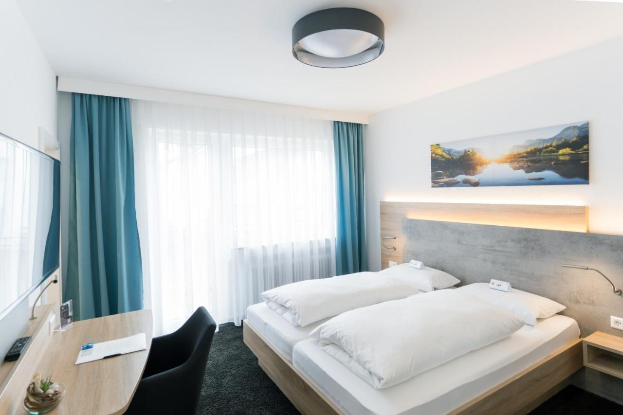 Hotel Zur Sonne Bodelshausen Экстерьер фото