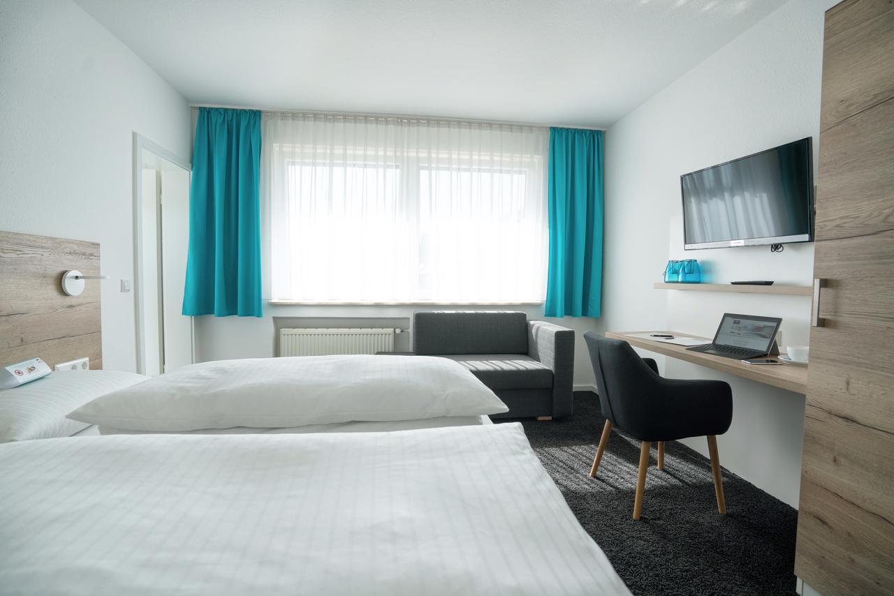 Hotel Zur Sonne Bodelshausen Экстерьер фото