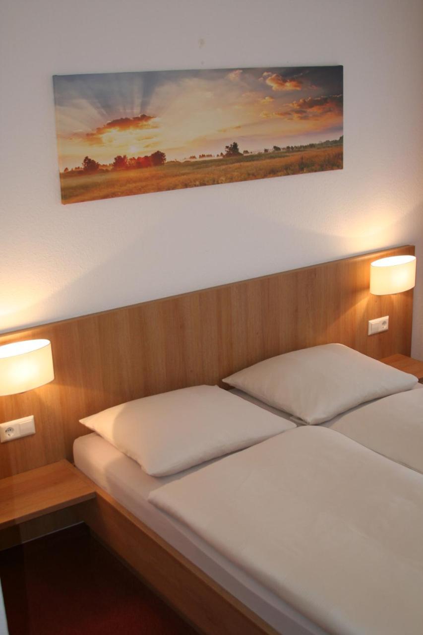 Hotel Zur Sonne Bodelshausen Экстерьер фото